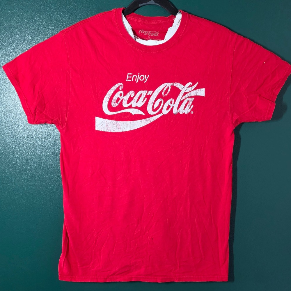 Coca-Cola Graphic T-Shirt Mens Medium Red Short Sleeve Enjoy Coke Logo Tee